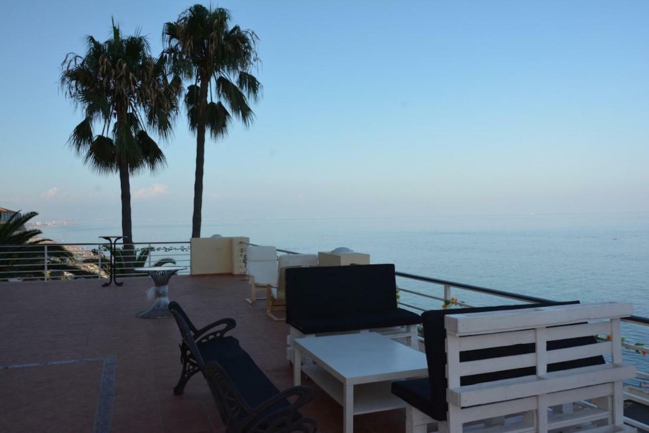 La Torre De La Roca Apartment Torremolinos Bagian luar foto